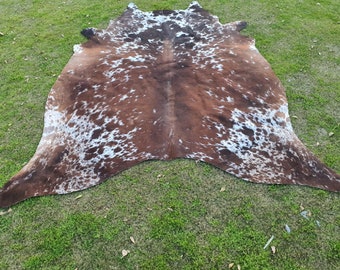 Cowhide Rug Speckled Brown, Tricolor Cow Skin Rug Brown & White, Cowhide for Bedroom Aesthetic, Home Decor Carpet Rug, Living Room Area Rug