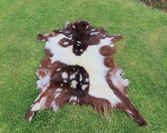 Cuir de chèvre original marron, tapis en peau de chèvre, peau de chèvre, tapis en peau d'animal décoration d'intérieur, tapis esthétique de chambre à coucher, marron et blanc