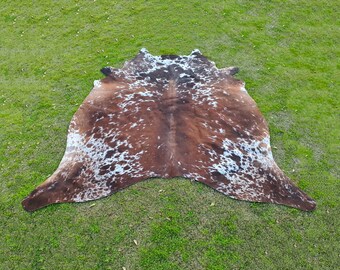 Tricolor Brindle Real Cowhide Rug Brown and White Hair On Cowhide Genuine Cow Skin Leather Area Rug Large Cowhide for Western Home Decor