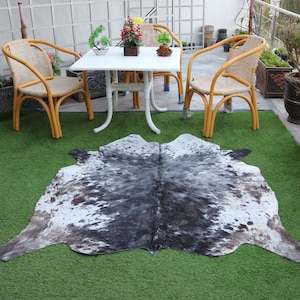 Alfombra de cuero de vaca tricolor - Alfombra de cuero de vaca con colores negro, marrón y blanco - Alfombra de piel de vaca moteada para la decoración del hogar occidental - Alfombra de área de piso grande