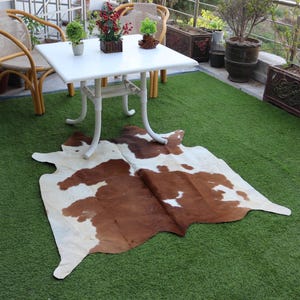 Alfombra exclusiva de cuero de vaca marrón y blanco, alfombra brasileña de piel de vaca genuina para la decoración occidental del hogar, alfombra de área de piso de cuero de vaca de lujo