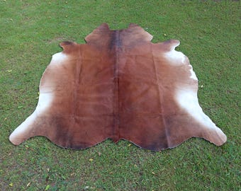 Natural Brown Cowhide Rug - Hair on Brazillian Cowhide for Home Decor - Special Handmade Cow Area Skin Rug - Genuine Brown and White Cowhide