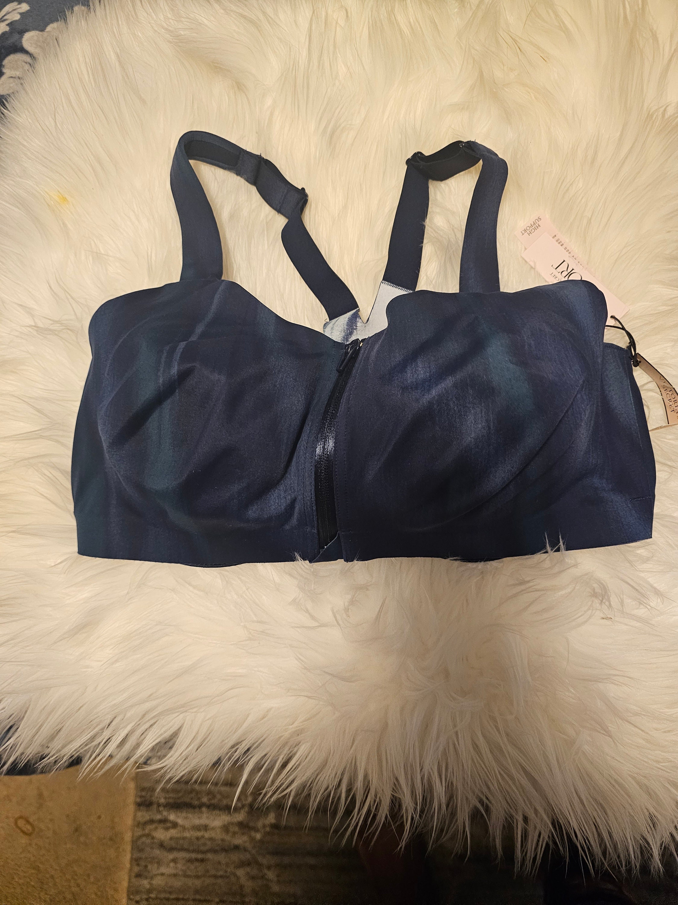 Victoria Secret Push up Bra 36DD -  Canada