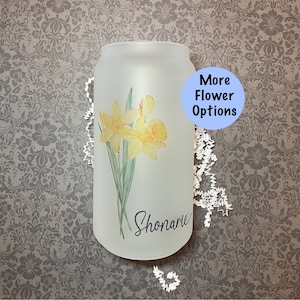 Birth flower glass tumbler, iced coffee cup, personalized glass name cup, individualized gift, custom frosted coffee can, bridesmaids gift