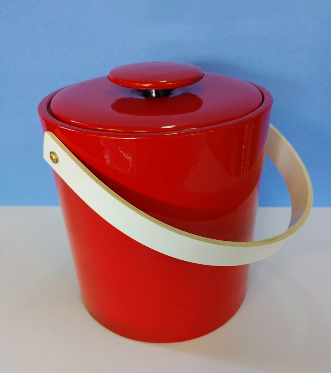 Boxwood Vinyl Ice Bucket