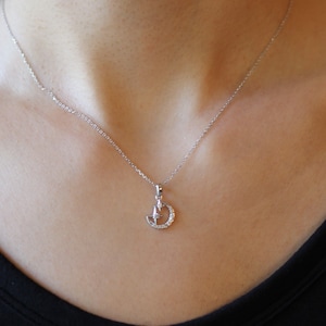 14k solid gold with genuine natural diamond star/celestial pendant necklace
