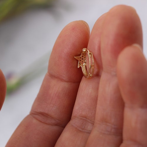14k shops solid gold huggie star earring