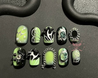 Goth Punk Green And Silver Press On Nails