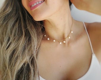 Dainty Freshwater Pearl and Gold Chocker Necklace /14k Gold filled/  floating natural pearls chocker/Romantic and Unique