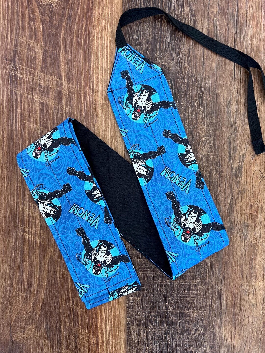 Alien Symbiote Wrist Wraps - Etsy