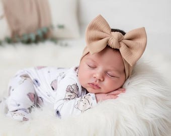 Classic Winnie The Pooh Baby Sleeper Newborn First Hospital Outfit Disneyland Vacation Pajamas Newborn Baby Show Gift Coming Home Outfit