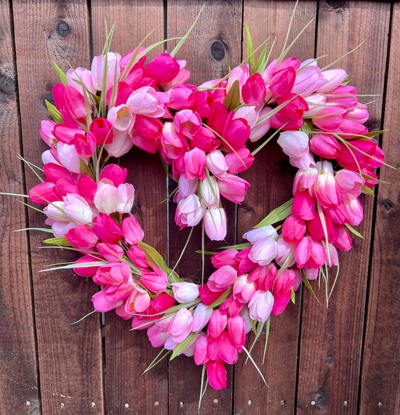 Tulip Heart Wreath