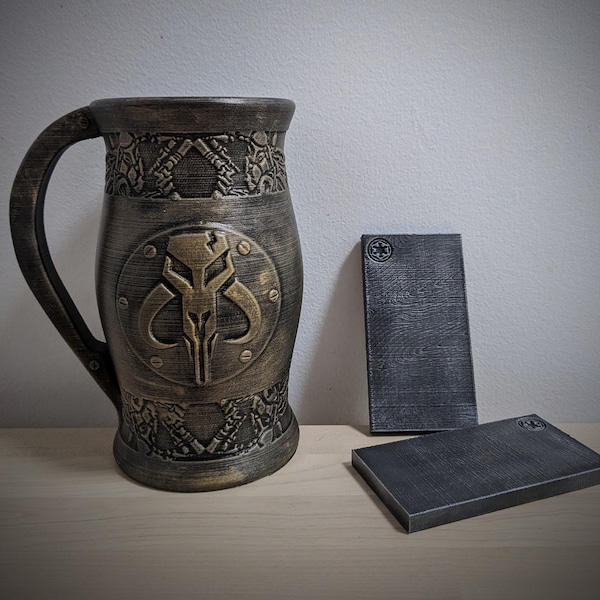 La tasse mandalorienne | Décoration d'intérieur imprimée en 3D Star Wars, porte-canette, étagère ou oeuvre d'art de bureau, impression 3D