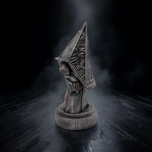 Silent Hill Pyramid Head Bust Statue | 3D Printed Pyramid head collectible | Perfect for Horror Fans and Collectors