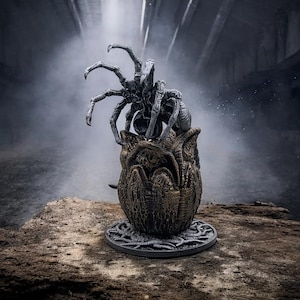 Facehugger Figure | Alien Statue | 3D Printed Facehugger collectible from the movie Alien