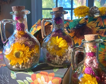 Flower Market Terrarium: Dried Flowers, Bookshelf & Spring Decor, Flower Vase, Gifts For Her