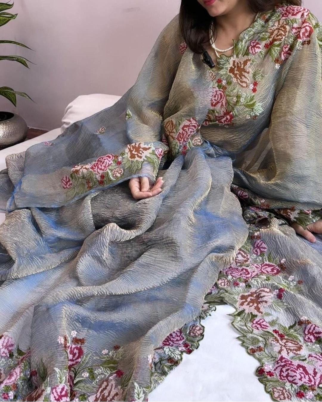 Pure Crush Silk Saree With Cut Work, Resham Thread Embroidery Sequins ...