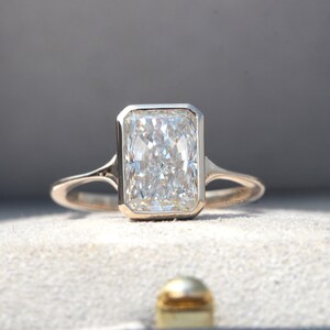 3.50 CT Radiant Cut Lab Grown Diamond Engagement Ring, 14K Solid Yellow Gold Solitaire Wedding Ring, IGI Certified, Anniversary Gift For Her