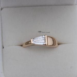 1.10CT Lab Created Tapered Baguette Solitaire 18K Gold Engagement Ring
