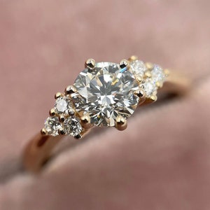 Round Lab-Grown Diamond engagement ring vintage Unique yellow gold engagement ring women Round cut Diamond Cluster Bridal Anniversary ring