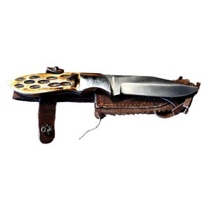 Handcrafted 6.5&quot; Outdoor Hunting Knife With Leather Sheath