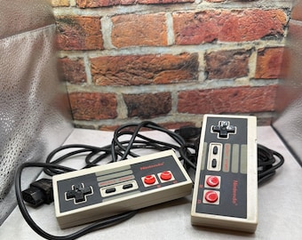 Nintendo NES Original Controllers Lot Of 2 Wired 7-Pin Plug Retro Gaming NOT TESTED