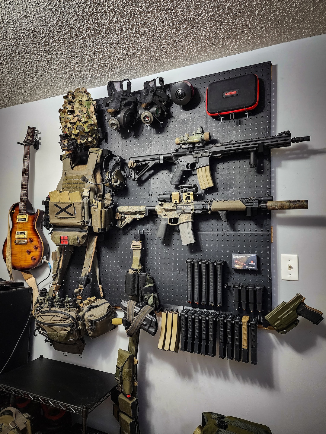 Universal Horizontal Gun Mount Pegboard / IKEA Skadis / Wall Control / Vaultek Rifle Holder