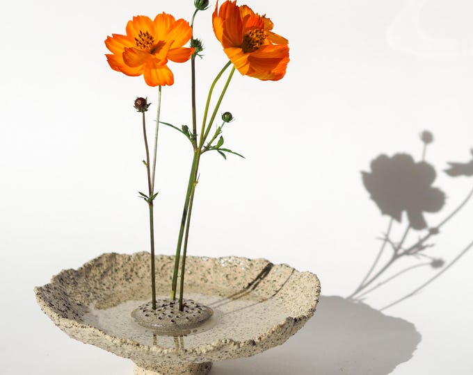 Ikebana ceramic bowl with kenzan, handmade Ikebana vase, Japanese-inspired wabi-sabi ceramic, minimalist flower vase, flower frog