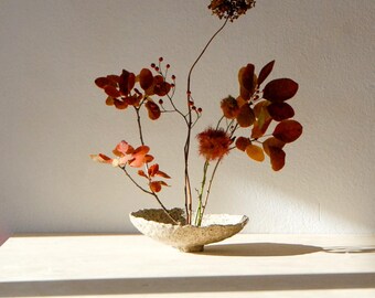生け花鉢 陶器 – 侘び寂びの花鉢 – 手作りのフラワーアレンジメント皿