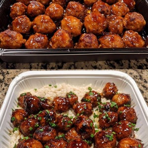 Receita de Almôndegas de Frango Doces e Picantes com Molho de Mel e Alho