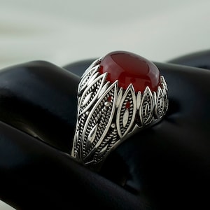 Carnelian Silver Boho Leaf Oval Cocktail Ring, 925 Sterling Artisan Made Filigree, Nature Inspired Twig and Leaf Gemstone Statement Ring
