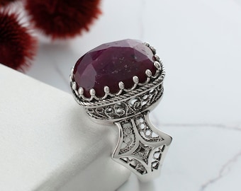 Bague en argent et corindon rubis, bague tendance bohème en argent sterling 925 fabriqué à la main, bague en filigrane fabriquée à la main, bijoux pour femmes faits à la main