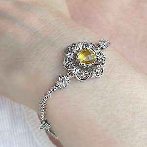 Citrine Silver Filigree Daisy Flower Charm Bracelet, Sterling Silver Handmade Cute Dainty Floral Women Bracelet, Layering Bracelet