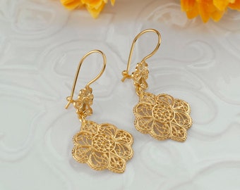 Gold Victorian Floral Silver Women Dangle Earrings, 925 Sterling Silver Handmade Vintage Filigree Ornate Flower Drop Women Earrings Jewelry