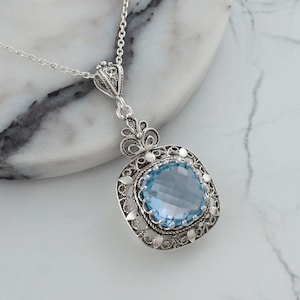 Sky Blue Topas Silber viktorianischen Anhänger Halskette, 925 Sterling Artisan gemacht filigran, Topas Edelstein Boho Frau handgemachten Schmuck