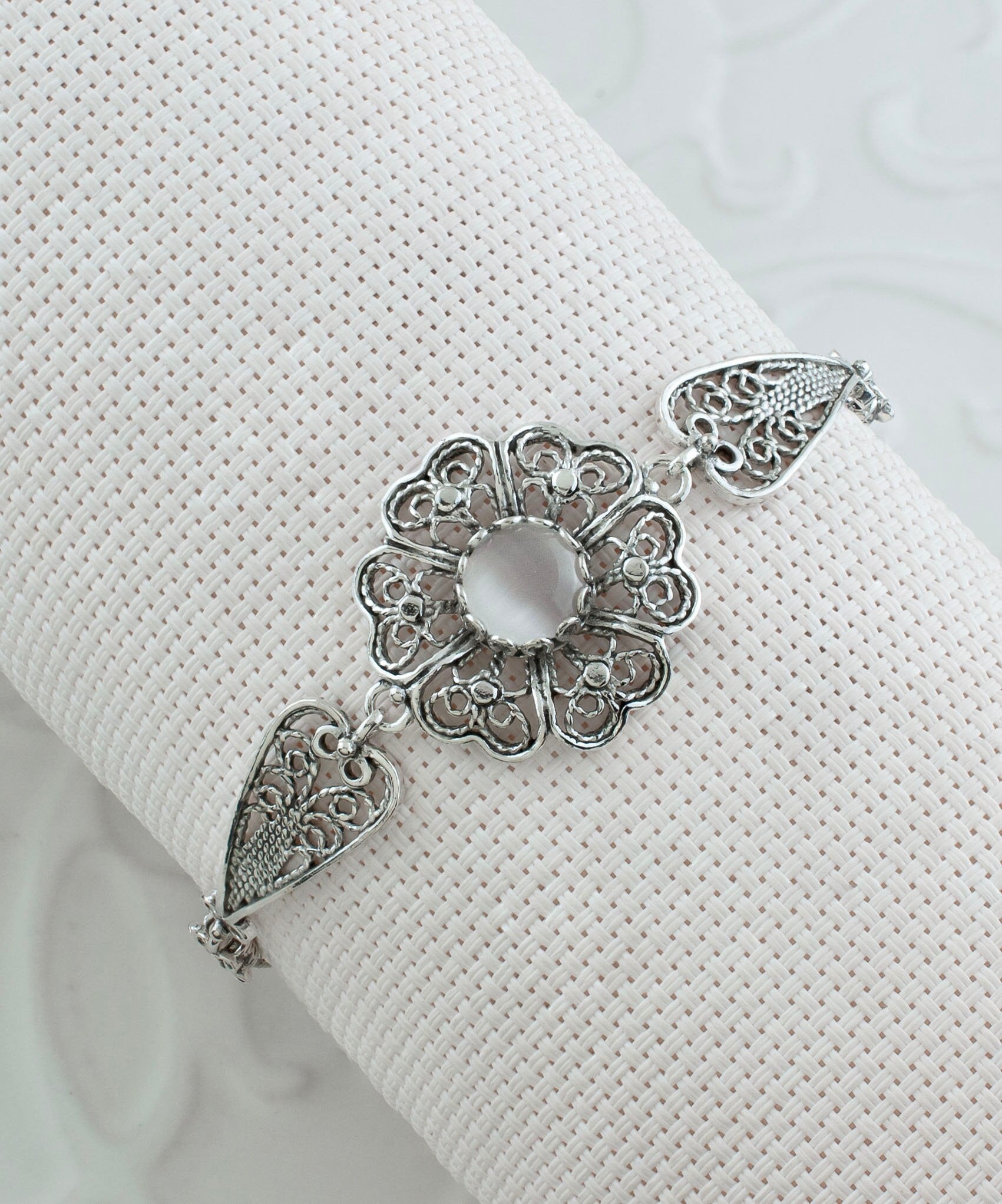 Mother of Pearl Silver Filigree Flower Bracelet, 925  display picture 1