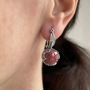 Rhodonite Gemstone
