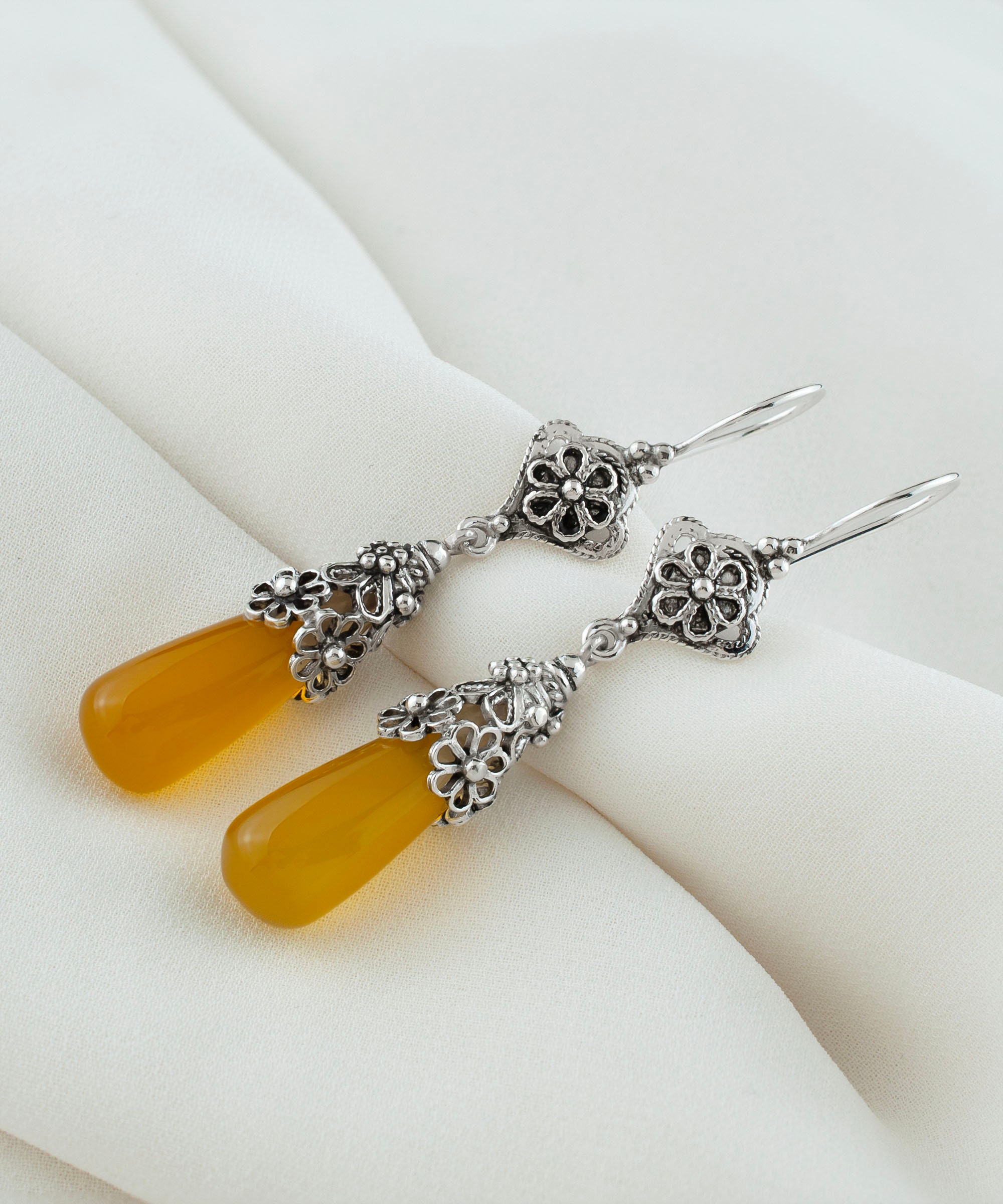 Boucles D'oreilles En Argent 925 Avec Marguerite Turquoise Et Pétales De Corail - Neuf Avec étiquettes