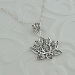 Sterling Silver Lotus Floral Women Pendant Necklace, 925 Silver Artisan ...