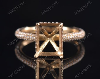 Anillo de plata de ley con semimontaje de talla esmeralda y circonita cúbica