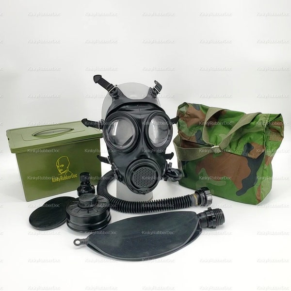Army Gas Mask Vintage. Face Heavy duty Headgear Rubber Gear Face Coverege Protection Uniform Military Goggles MF20 S10 GP5 Britain NATO
