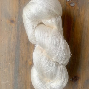 100% Spun Silk Yarn 120/2nm 100gm hank - Undyed