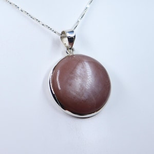 Glänzender afrikanischer Pfirsich Mondstein Sterlingsilber Halskette, natürlicher Pfirsich Mondstein Anhänger mit Silberkette, handgemachter Anhänger, Geschenk für sie
