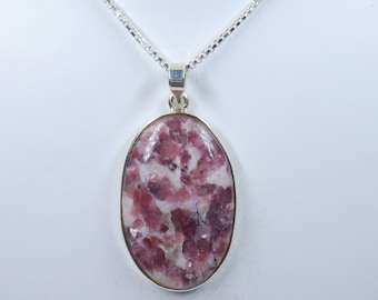 Superb Purple Lepidolite Pendant, 925 sterling silver Pendant with silver chain, Purple Lepidolite jewelry, Gift for Her, Handmade Pendant