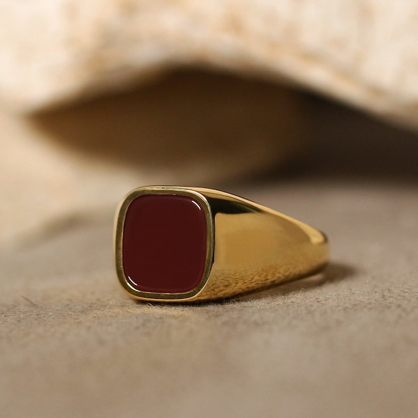 Cushion Mens Carnelian Ring in 10K 14K Gold, 925 Silver Red Gemstone Ring to Husband, Handmade Signet Ring, Unique Jewelry For Him, Men Gift