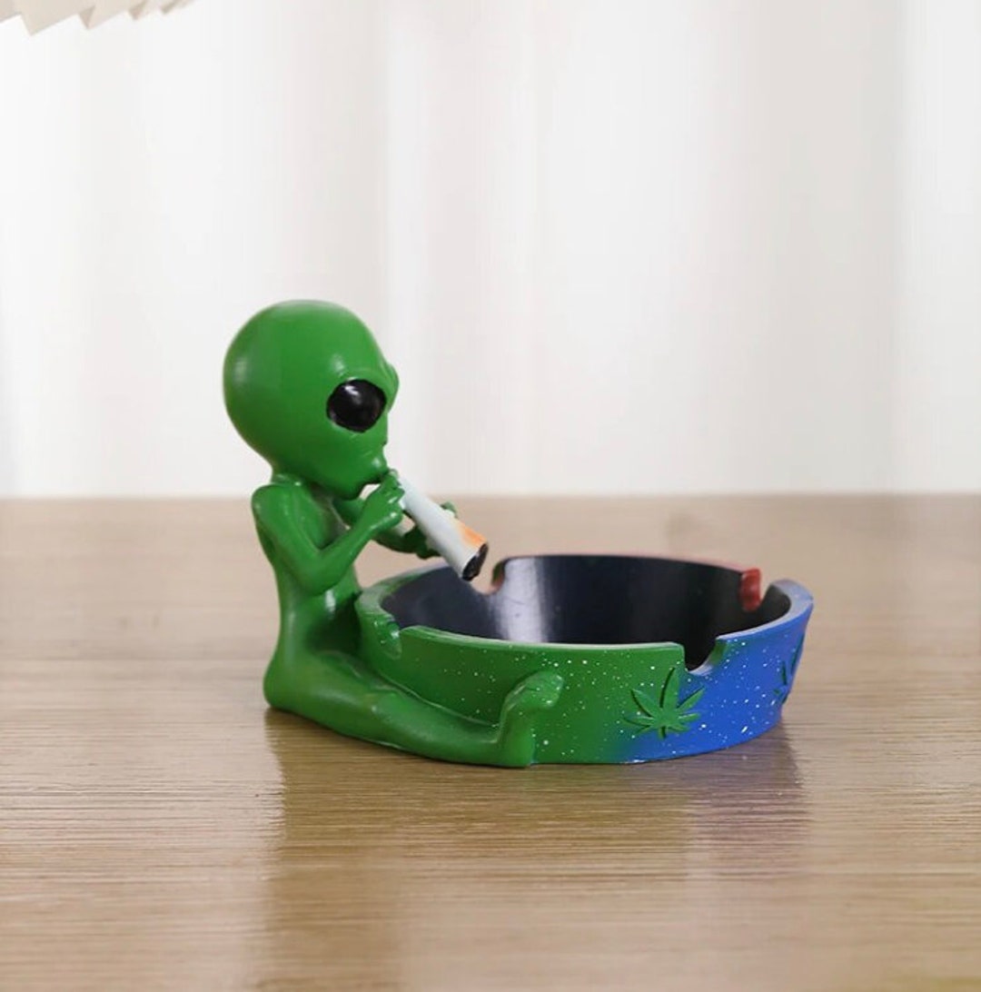 Alien Ashtray I Smoke at Home With ET Alien Personality Creative - Etsy