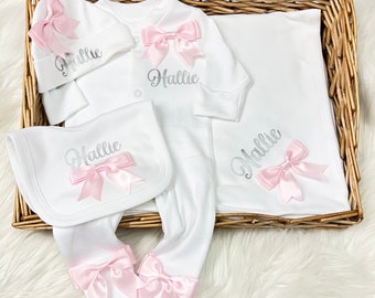 SPECIAL OFFER Newborn baby homecoming set, sleep suit hat bib Bows with blanket any name Personalised gift