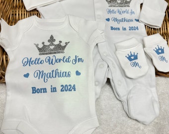 Newborn baby boy homecoming sleepsuit/babygrow bodysuit, scratch mittens, hat, set, any name personalised gift no bows