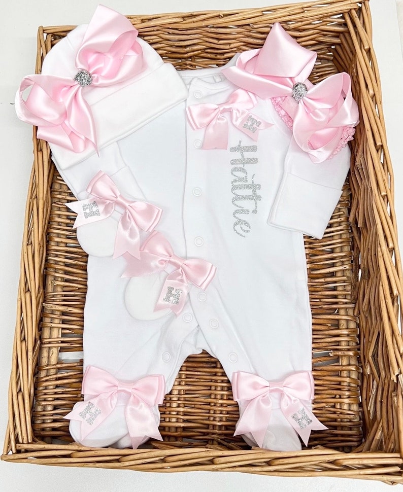 Newborn LUXURY baby homecoming set, any name initials on bows Personalised gift image 1