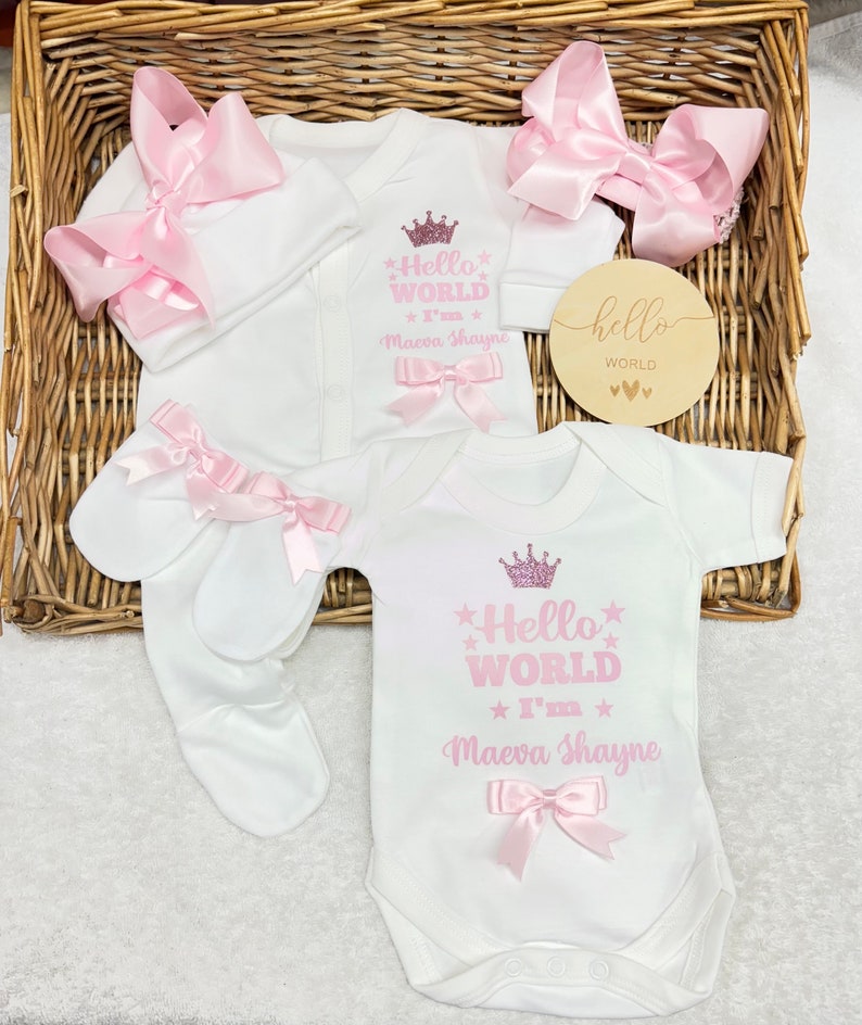 Newborn baby homecoming set, Sleepsuit large bow Hat Mitts bodysuit headband wooden plaque Personalised gift Mum Auntie Nanny image 9